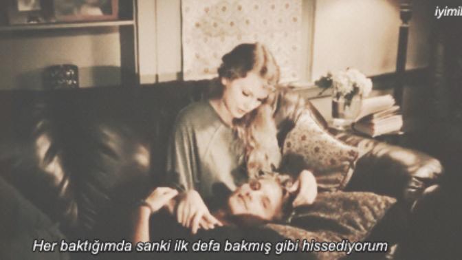 ''Size sıradan biriymiş gibi davranan hiç kimseyi sevmeyin'' diyen Oscar Wilde katılıyor musunuz?