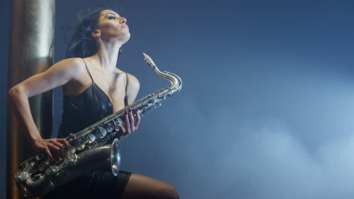 Hangi müzik aletini çalan karşı cins size daha çekici gelir?