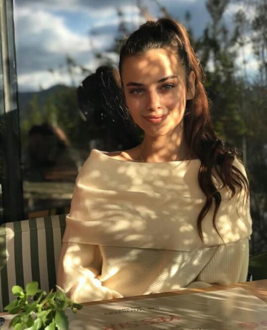 Türk kızımı? Rus kızı mı? 