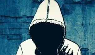 Bir kişiden nefret edenler, aslında bunca insanın neden sevdiğini anlamayan gizli hayranları mıdır?