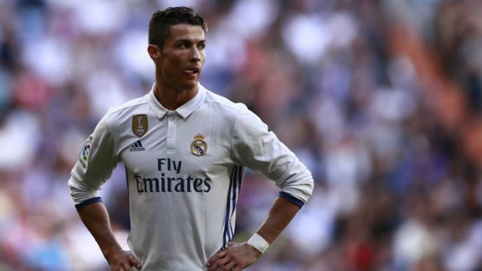 Ronaldo mu Yakışıklı Dybala mı?