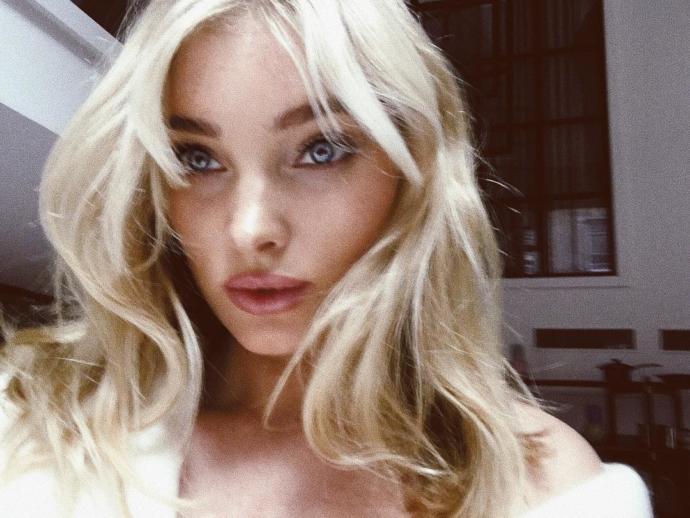 Elsa Hosk sizce güzel manken mi?