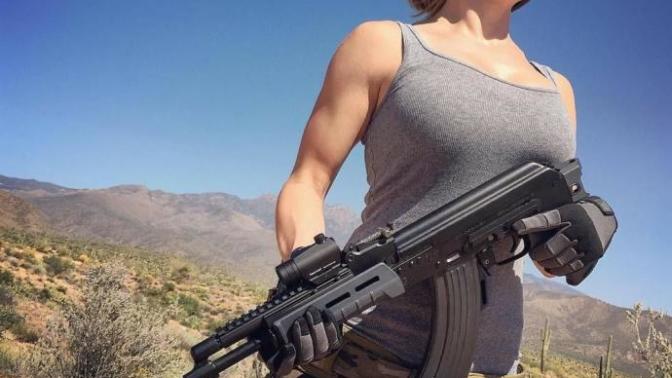Kız arkadaşım AK-47 hayranı sizce ona almam sakınca olur mu?