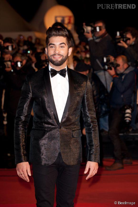 1996 doğumlu Fransız müzisyen Kendji Girac'ı fiziksel özellikleri bakımından tek sözcüğe sığdırman gerekse, bu hangi sözcük olur?