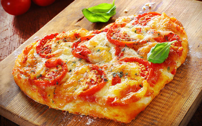 Pizzanızı neli alırsınız ? Pizza hangi içecekle iyi gider ?