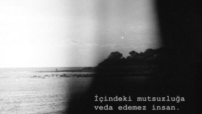 İçinizde mutsuzluk varsa hiçbir şey bir daha eskisi gibi olmaz, içinizdeki mutsuzluğa veda etmenin yolu nedir?