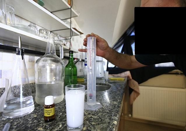 Evde #Rakı yapımı konusunda fikirleriniz nelerdir? Doğrumudur? Yanlışmıdır?