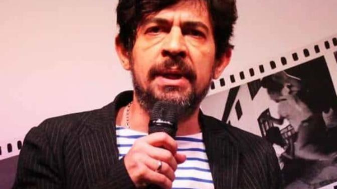 Okan Bayülgen'in ses tonu sizce seksi mi?
