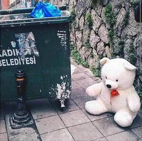Eşiniz /sevgiliniz ona aldığınız hediyeyi beğenmeyip değiştirse ne hissederdiniz?