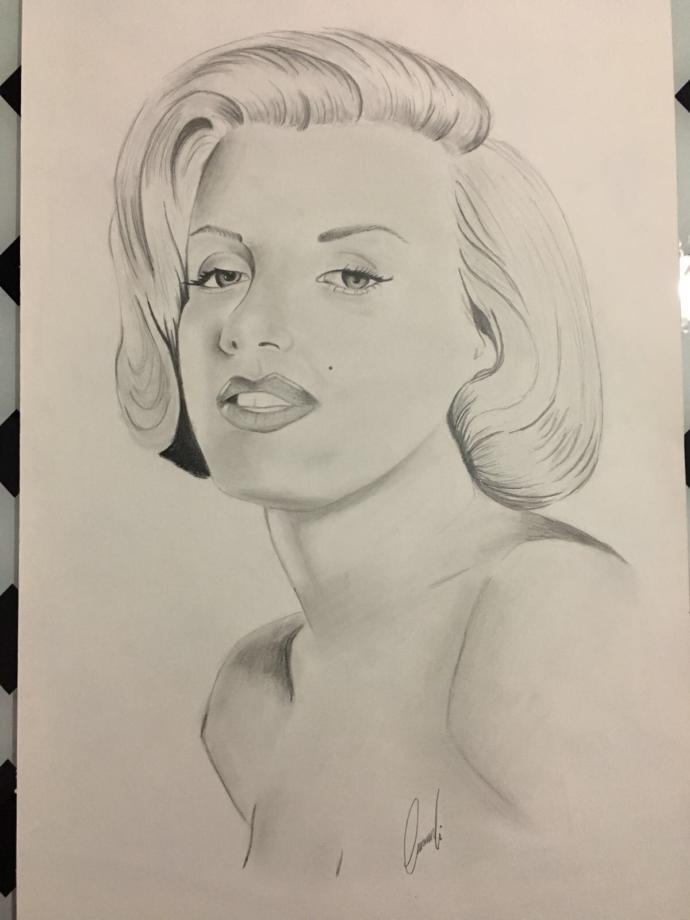 KARAKALEM (MARİLYN MONROE)?