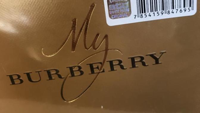 Burberry parfüm  bir  bakar misiniz bu parfum orjinal mi?