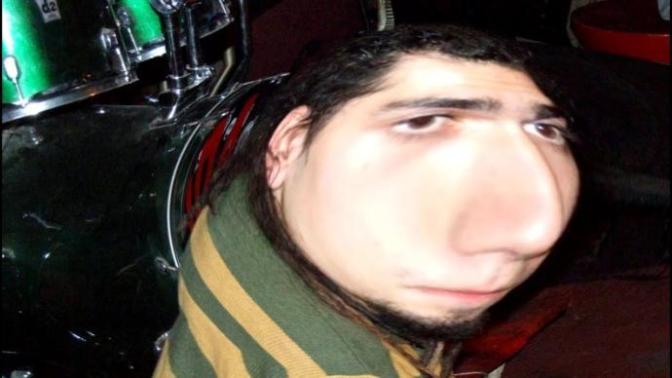 Ais ezhel denilen herif hakkında ne düşünüyorsunuz?
