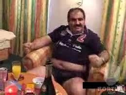 Sokakta Beyefendi, Mutfakta Aşçı, Yatakta Johnny Sins Gibi Olan Erkeklerin Özellikleri Nelerdir?