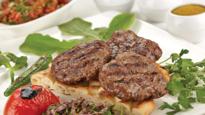 Köftenin yanına en çok ne güzel gidiyor?