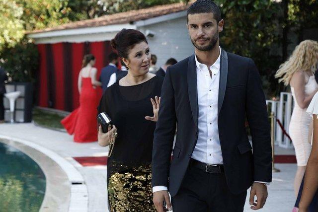 Şu sıralar Savaşçı'da boy gösteren seksi aktör Berk Oktay, hangi fotoğrafta libidosu yüksek zampara erkek profili çiziyor?