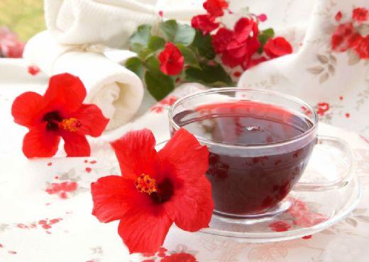 Hibisküs Çayının faydalarını biliyor musunuz?