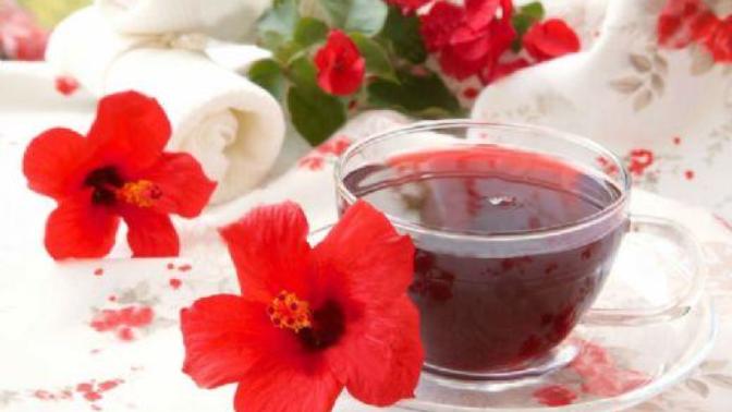 Hibisküs çayının faydalarını biliyor musunuz?