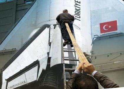 Türkler uzaya gitselerdi yapacakları ilk şey ne olurdu?