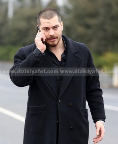 En son İçerde dizisinde izlediğimiz yakışıklı aktör Çağatay Ulusoy'a, listedeki fotoğraflara bakınca hangi lakabı takarsın?😁?