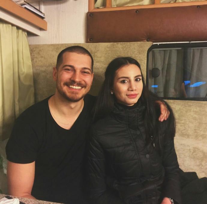 En son İçerde dizisinde izlediğimiz yakışıklı aktör Çağatay Ulusoy'a, listedeki fotoğraflara bakınca hangi lakabı takarsın?😁?