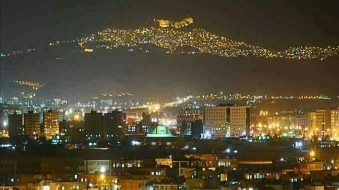 - burası mardin, gündüz mezarlık gece gerdanlık gibimi ?