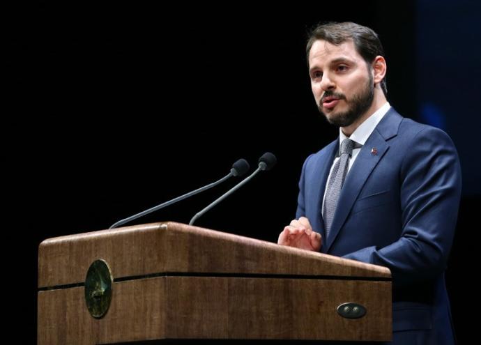 Parlamentomuzun son 30 yılda gördüğü en çekici erkek Berat Albayrak'ta hangisi daha baskın?