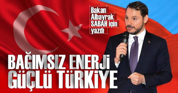 Parlamentomuzun son 30 yılda gördüğü en çekici erkek Berat Albayrak'ta hangisi daha baskın?