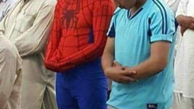 Hayırlı cumalar kızlar neden cumaya gitmez erkekler neden regl olmaz?