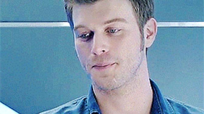 Kıvanç Tatlıtuğ mu Chris Hemsworth mu daha yakışıklı?