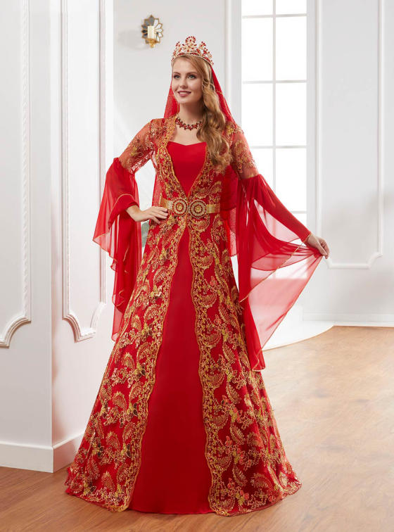 Kına gecesinde kaftan mı yoksa bindallı mı tercih edilmeli?