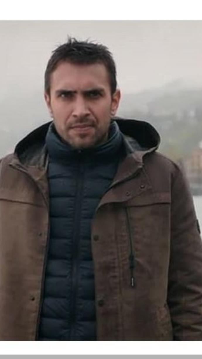 Kızlar, Hangi Ünlü Daha Yakışıklı Dizilerden Bildiğiniz Oyuncular Bunlar Bu Arada Yüz Boy Pos Çekicilik Olarak Hangisi ?