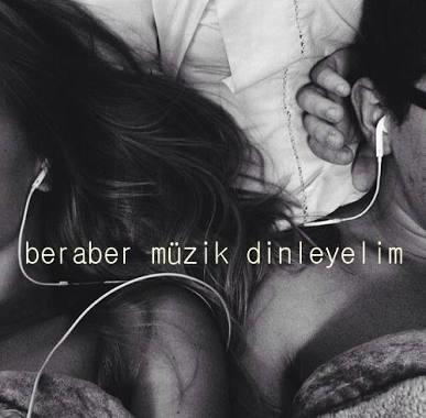 Sevgilinizle “Bu bizim şarkımız” dediğiniz bir müzik var mı?