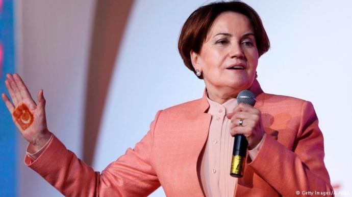 Meral Akşener'in cumhurbaşkanlığı adaylığı hakkında ne düşünüyorsunuz?