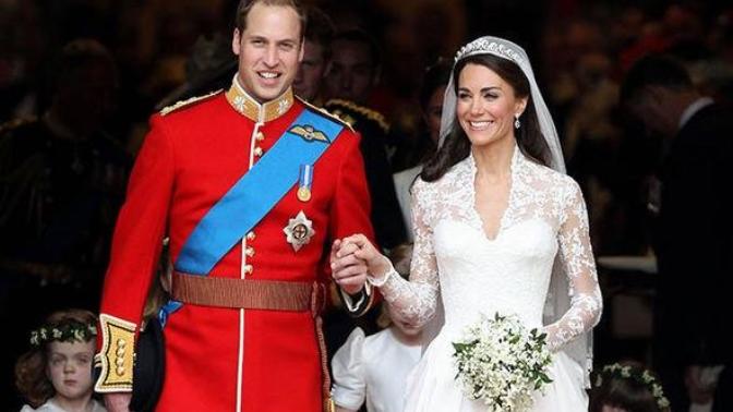İngiltere Prensesi Kate bir erkek çocuk doğurdu! Sizce monarşi devam etmeli mi?