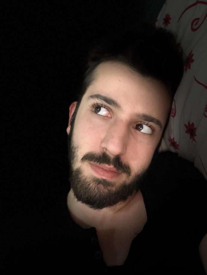 Arka planı karartma programı bilen var mı?