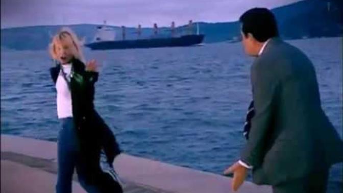 Benimle ibrahim tatlıses gibi tartışacak herifi bulabilir miyim?