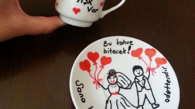 Tuzlu kahve içmek istemeyen sevgilinize ne tepki verirdiniz?