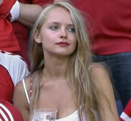 Hangi seksi genç kadın daha güzel?
