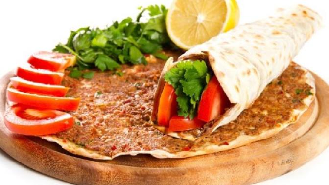 Sizce hangisi daha sağlıklı tavuk döner mi lahmacun mu?