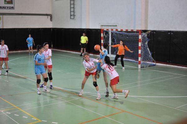 Çocuklarımıza küçük yaştan itibaren sporu aşılamak adına, hangi spor dalı daha etkili olur?