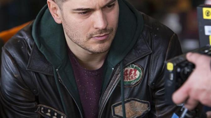 Çağatay Ulusoy neden bu kadar yakışıklı?