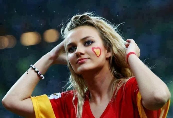 Galatasaraylı kızlar neden bu kadar güzel?