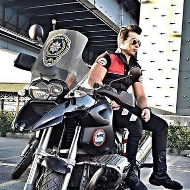 Yunus polis sizce nasil meslek?