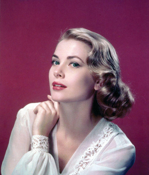 Kadın dediğin Audrey Hepburn gibi zerafet timsali mi yoksa Marilyn Monroe gibi seksapel mi olmalı?