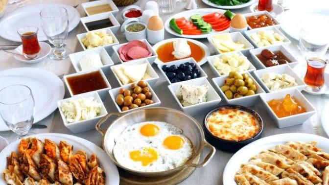 Sizce en güzel kahvaltı hangi ülkeye ait?