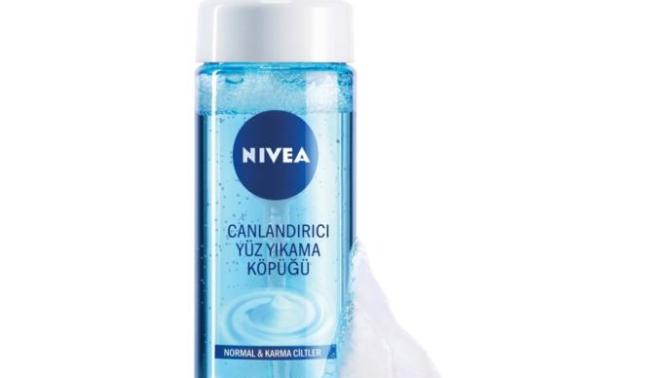 Nivea yüz yıkama köpüğü kullananlar var mı? Yorumları nasıl?