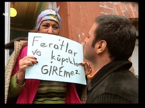 Boynuna bir pankart asıp gezecek olsan o pankarta ne yazardın?