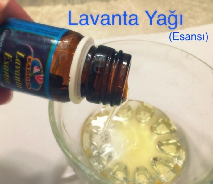 Bugün pazar ve benim saç bakım günüm, yaptığım yağlı karışımı siz de saçınıza uygulamak ister misiniz?