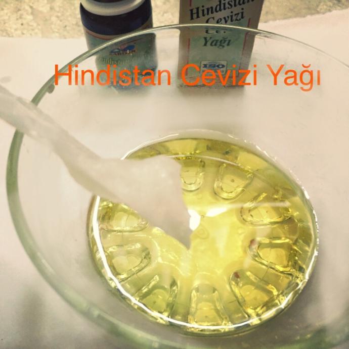 Bugün pazar ve benim saç bakım günüm, yaptığım yağlı karışımı siz de saçınıza uygulamak ister misiniz?