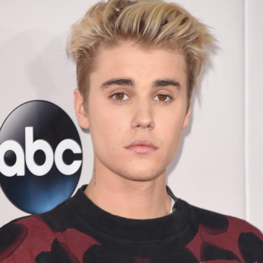 Sizce justin bieber neden böyle değişti ve çirkin oldu?